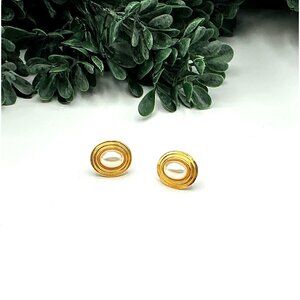 Vintage Gold Tone Circle Stud Earrings